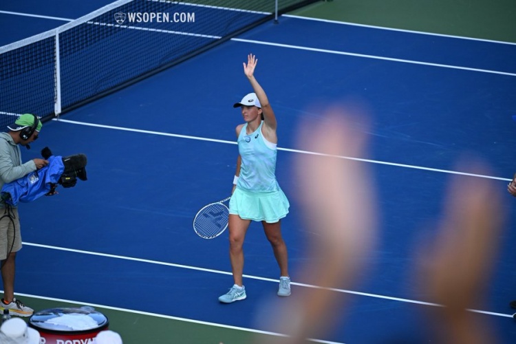 的胜利不仅 的胜利不仅