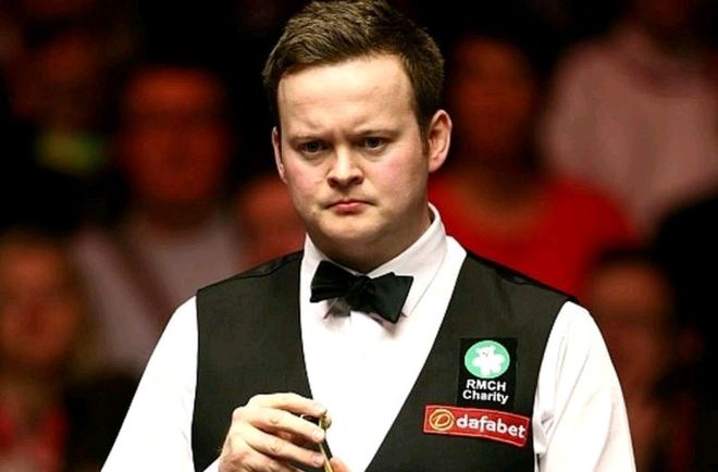 更是他在场 更是他在场